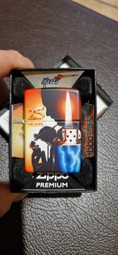 Zippo mazzi - by,