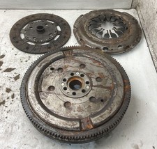 KIT FRIZIONE E VOLANO PER RENAULT Megane Serie 323083710 diesel 1500 (08>12)