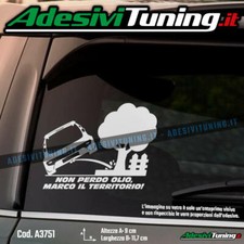 Adesivo Non Perdo Olio, Marco il Territorio con Peugeot 107 - Sticker Decal