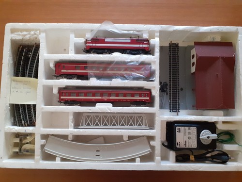 Confezione lima con treno