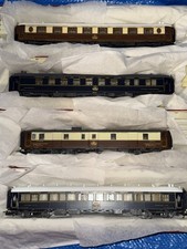 Rivarossi HO scale (4) Car