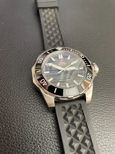 Swiss military chrono diver - military,