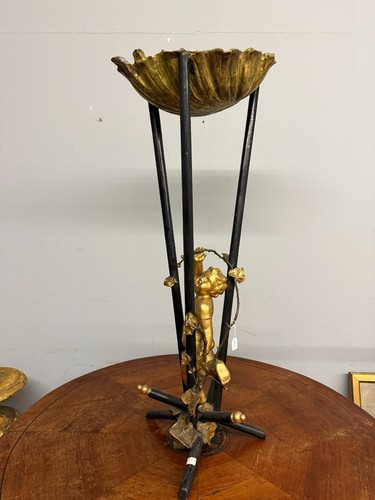 Antico gueridon con - con, putto