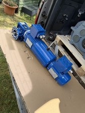 MOTOVARIO NMRV 050 + MOTORI RAEL X 2 VEDI DESCRIZIONE E FOTO STOCK K4261