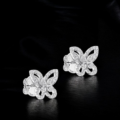 Orecchini con diamanti borchie