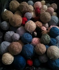 GOMITOLI - LOTTO 70 PEZZI -