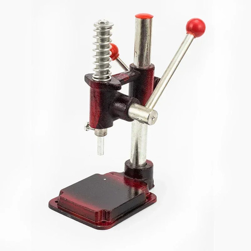 Utensile per tende macchina