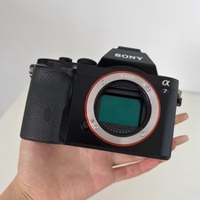 Sony Alpha A7 24,3 megapixel mirrorless full frame cam solo corpo AF veloce superba chiarezza