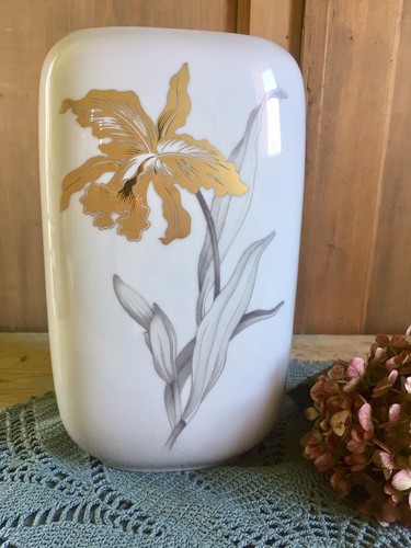 Porcellana vintage bianca - vintage,