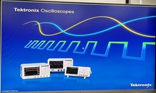 Tektronix DPO7254 Oscilloscopio 2,5 GHz 40 GS/s - Schermo danneggiato
