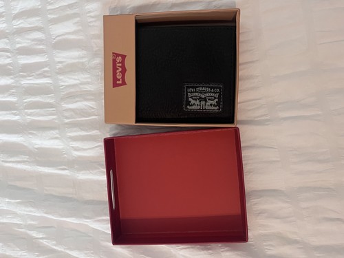 New box levi - in, black