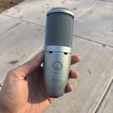 Microfono a condensatore AKG