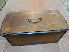 Antico coperchio in legno intarsiato per macchina da cucire