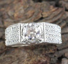 Bianco Diamante Solitario 1.39 KT / 8 MM Taglio Rotondo Certificato Uomo Anello