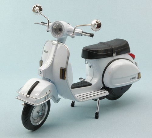 Modellino vespa 200 - p, e