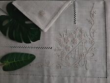 Tovaglia ricamata in punto