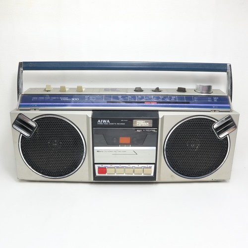 Aiwa stereo 300 radio cassette - stereo,