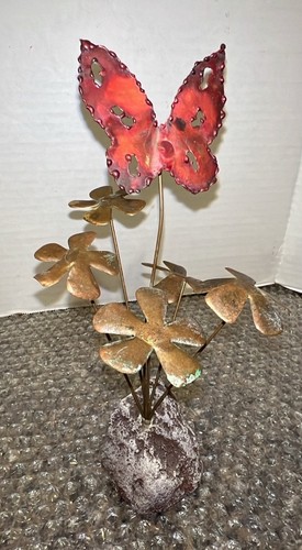 Scultura floreale farfalla
