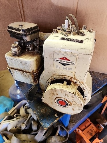 Briggs and stratton - briggs, horizontal