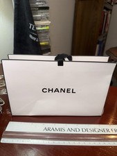 CHANEL Confezione regalo