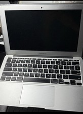 MacBook Air 2012 Per Ricambi o Da Sistemare Tenuto In Ottime Condizioni