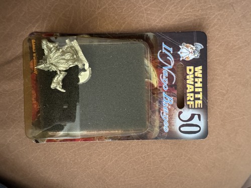 Warhammer white dwarf nano - white,