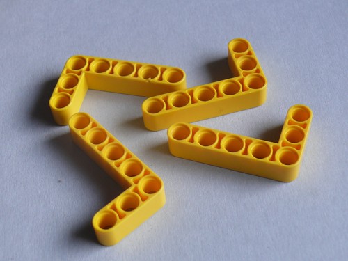 Lego yellow liftarm - 1,