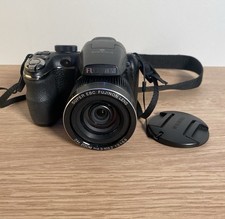 Fujifilm FinePix S3200 14 megapixel fotocamera digitale bridge zoom ottico 24x - testata