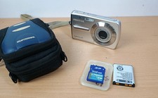 Pentax fotocamera digitale Optio L30 - 7,1 MP + batteria, custodia e scheda SD da 512 MB