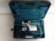MAKITA 6824, AVVITATORE PER CARTONGESSO, 570W