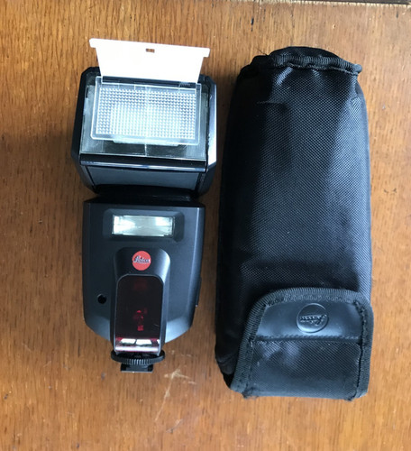 Leica sf58 flash - gun, con