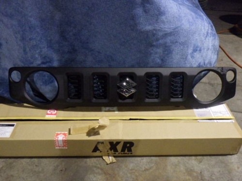 Suzuki jimny front grill - suzuki, oem