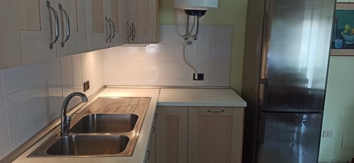 Cucina angolo ben tenuta - cucina,