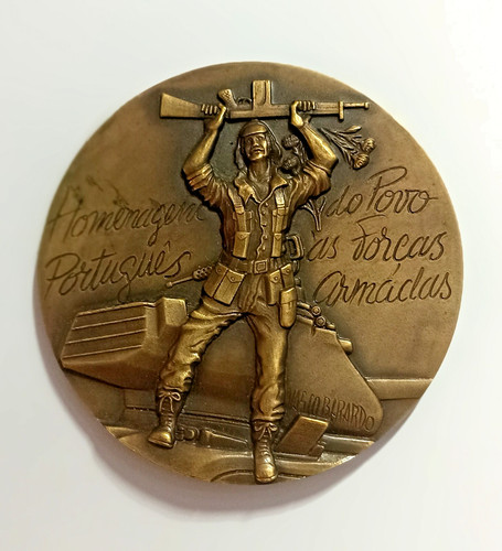 Superb large bronze medallion
