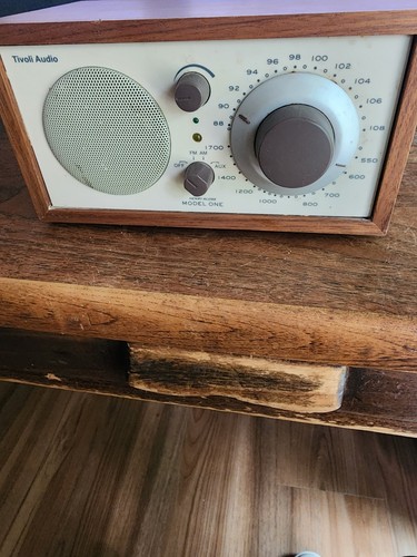 Tivoli audio henry - tivoli, kloss