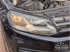 VW Touareg Front Headlight