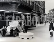 Foto Vintage Roma Cecoslovacchi con un vigile 1934 stampa 24x30 cm