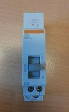 MERLIN GERIN 18073 INTERRUTTORE SELETTORE A 3 POSIZIONI 20A-250V USATO