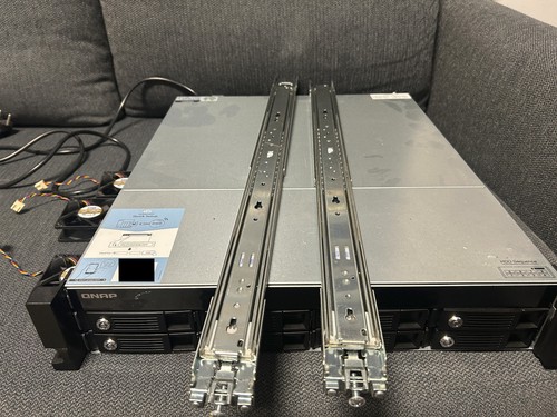 Qnap tvs 871u 8g nas - qnap, tvs-871u-rp-i5-8g