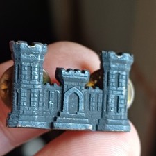 Vecchia Medaglia A Spilla Castello Fortezza Alta Conservazione Lotto 1010