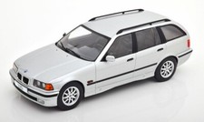 Modellino auto MCG BMW Serie 3 E36 Touring argento 1995 MCG 18156 1:18 nuovo in scatola originale