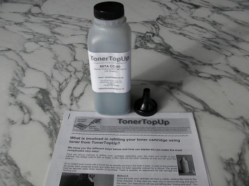 Ricarica flacone toner per