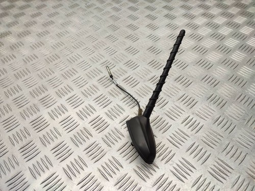 Hyundai i40 2013 - antenna, gps