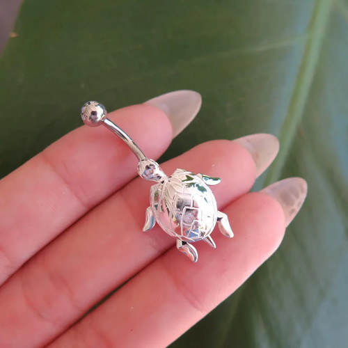 Anello pancia con ciondolo