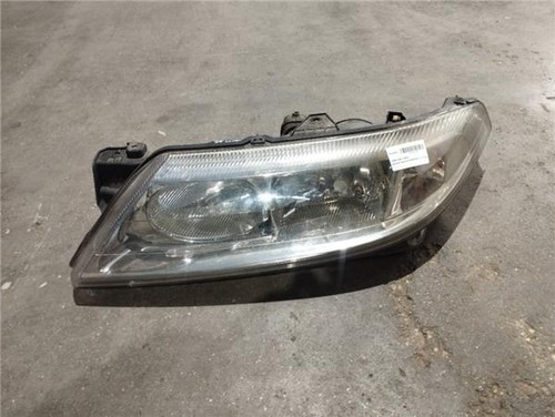 Faro anteriore sinistro