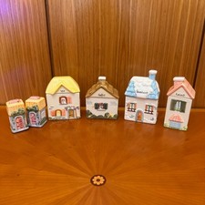 Lotto di 6 Contenitori in Porcellana a Forma di Casetta – Decorazione Cucina