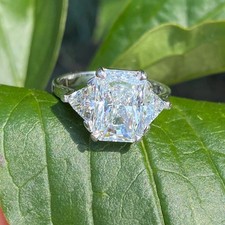 Fede Nuziale Tre Pietre