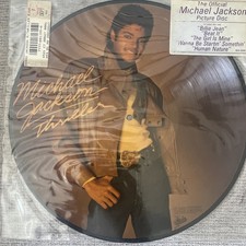 THRILLER Official Michael