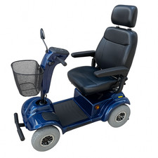 Carrozzina elettrica per anziani e disabili. Ceres 4 Vermeiren. 