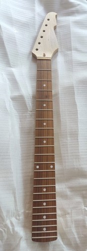Manico chitarra tasti - manico,